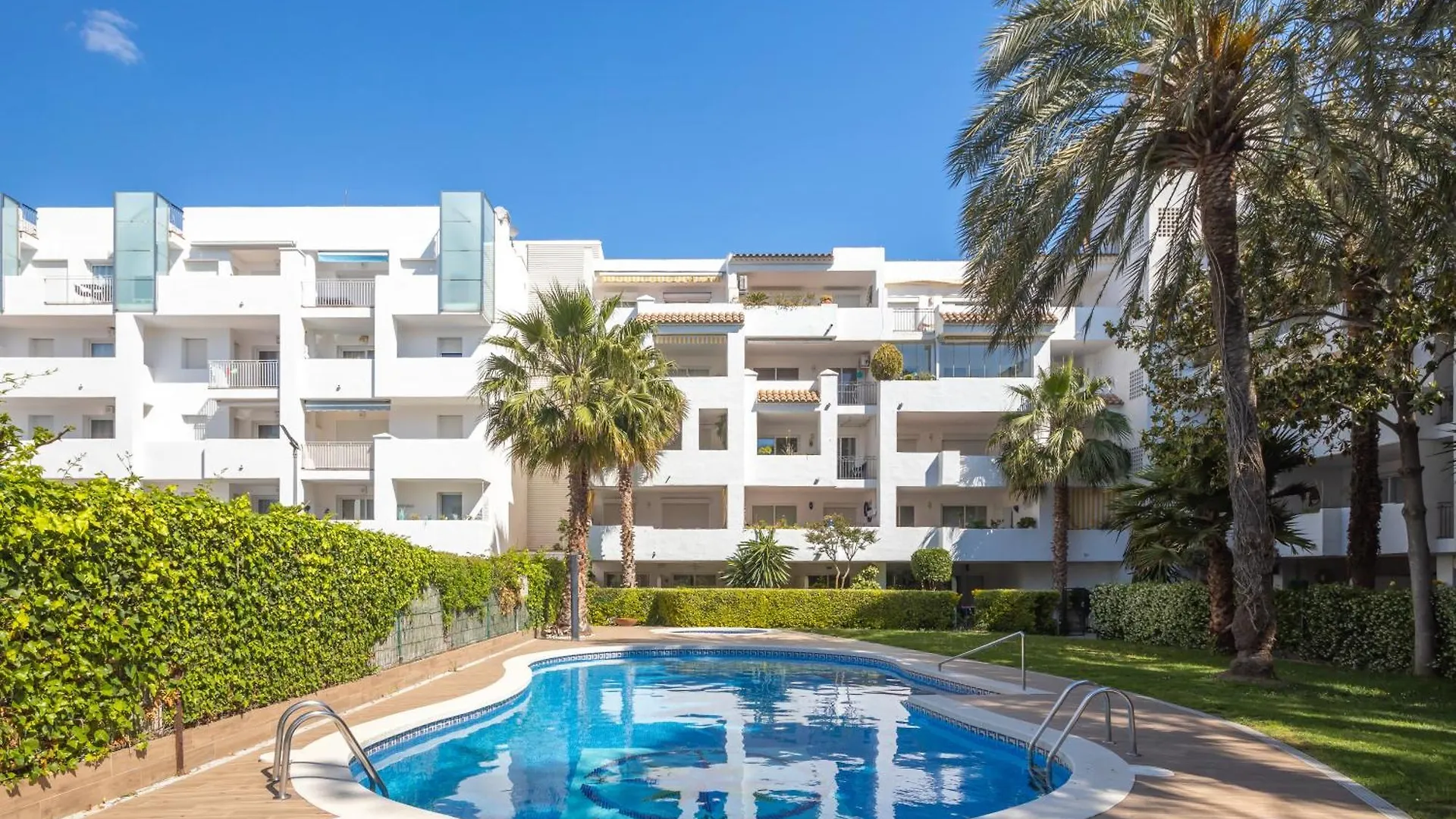 V029 - Royal Marina Appartement Roses